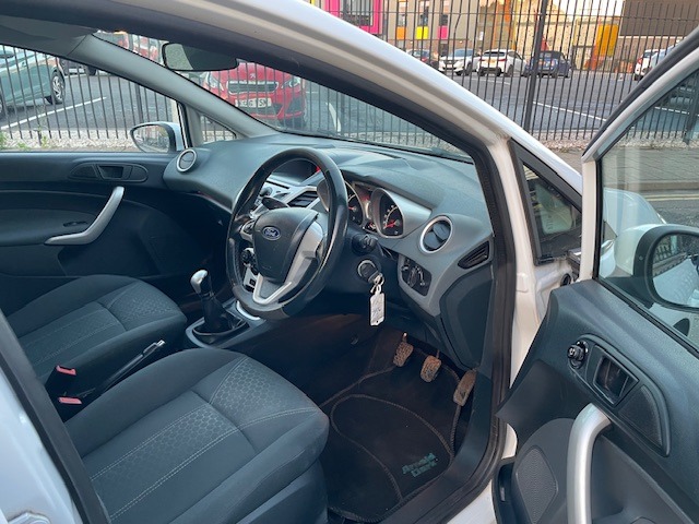 Used Ford Fiesta 2010 for sale - 76431105: Photo 8