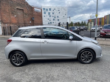 Used Toyota Yaris 2012 for sale - 75784583: Photo