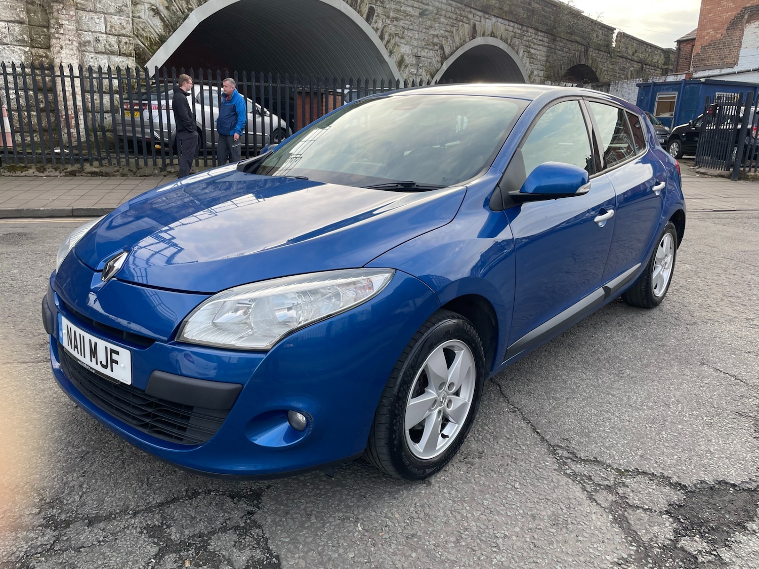 Used Renault Megane 2011 for sale - 76482732: Photo 2