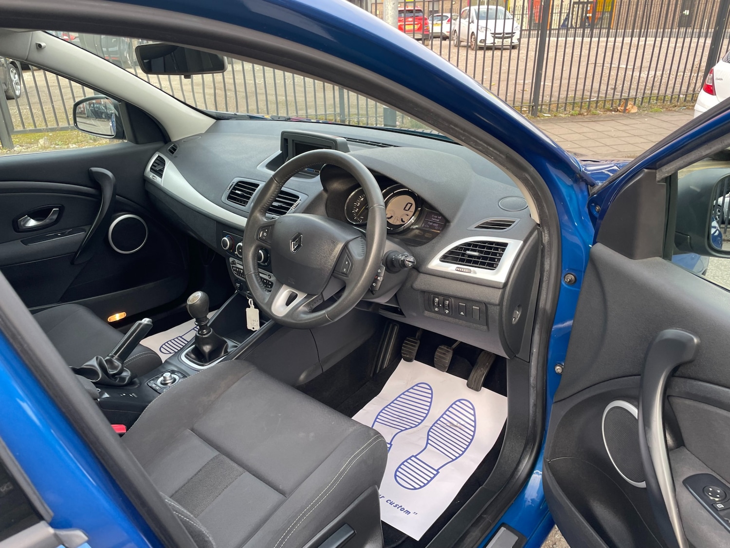 Used Renault Megane 2011 for sale - 76482732: Photo 5