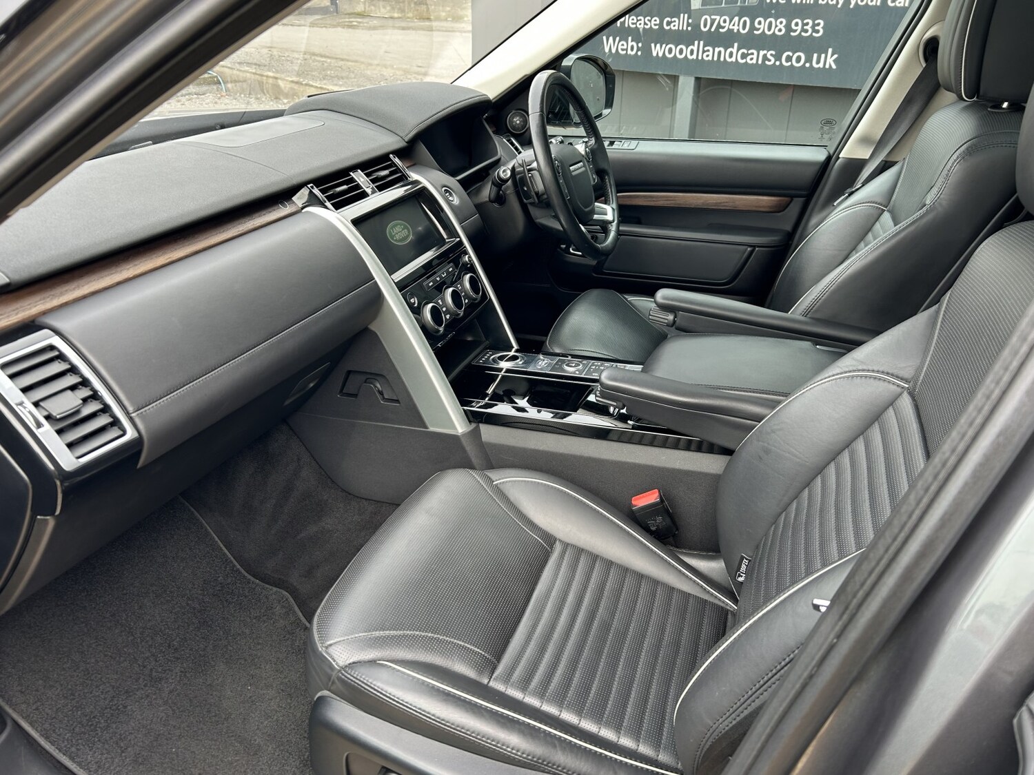 Used Land Rover Discovery 2018 for sale - 78213594: Photo 16