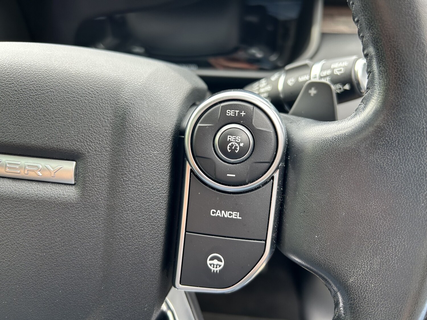 Used Land Rover Discovery 2018 for sale - 78213594: Photo 24