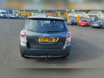 Used Toyota Verso 2017 for sale - 75564745: Photo