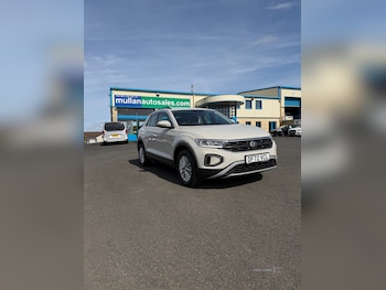 Used Volkswagen T-Roc 2023 for sale - 78405613: Photo