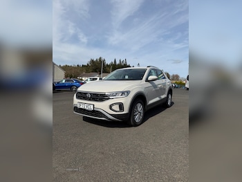 Used Volkswagen T-Roc 2023 for sale - 78405613: Photo