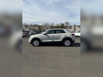 Used Volkswagen T-Roc 2023 for sale - 78405613: Photo