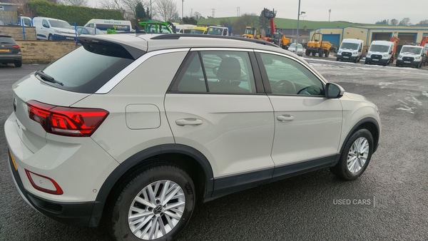 Used Volkswagen T-Roc 2023 for sale - 77121016: Photo 2