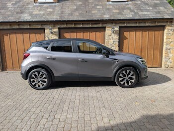 Used Renault Captur 2022 for sale - 79621771: Photo