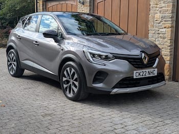 Used Renault Captur 2022 for sale - 79691581: Photo