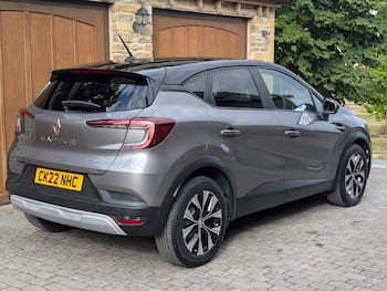 Used Renault Captur 2022 for sale - 79691581: Photo