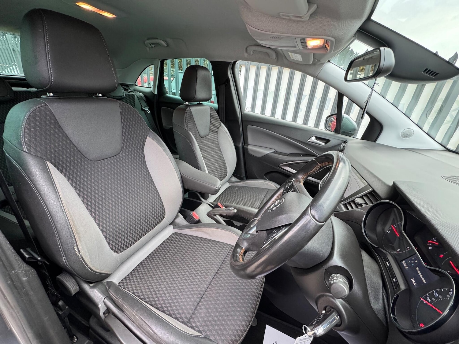 Used Vauxhall Crossland X 2018 for sale - 78063083: Photo 16