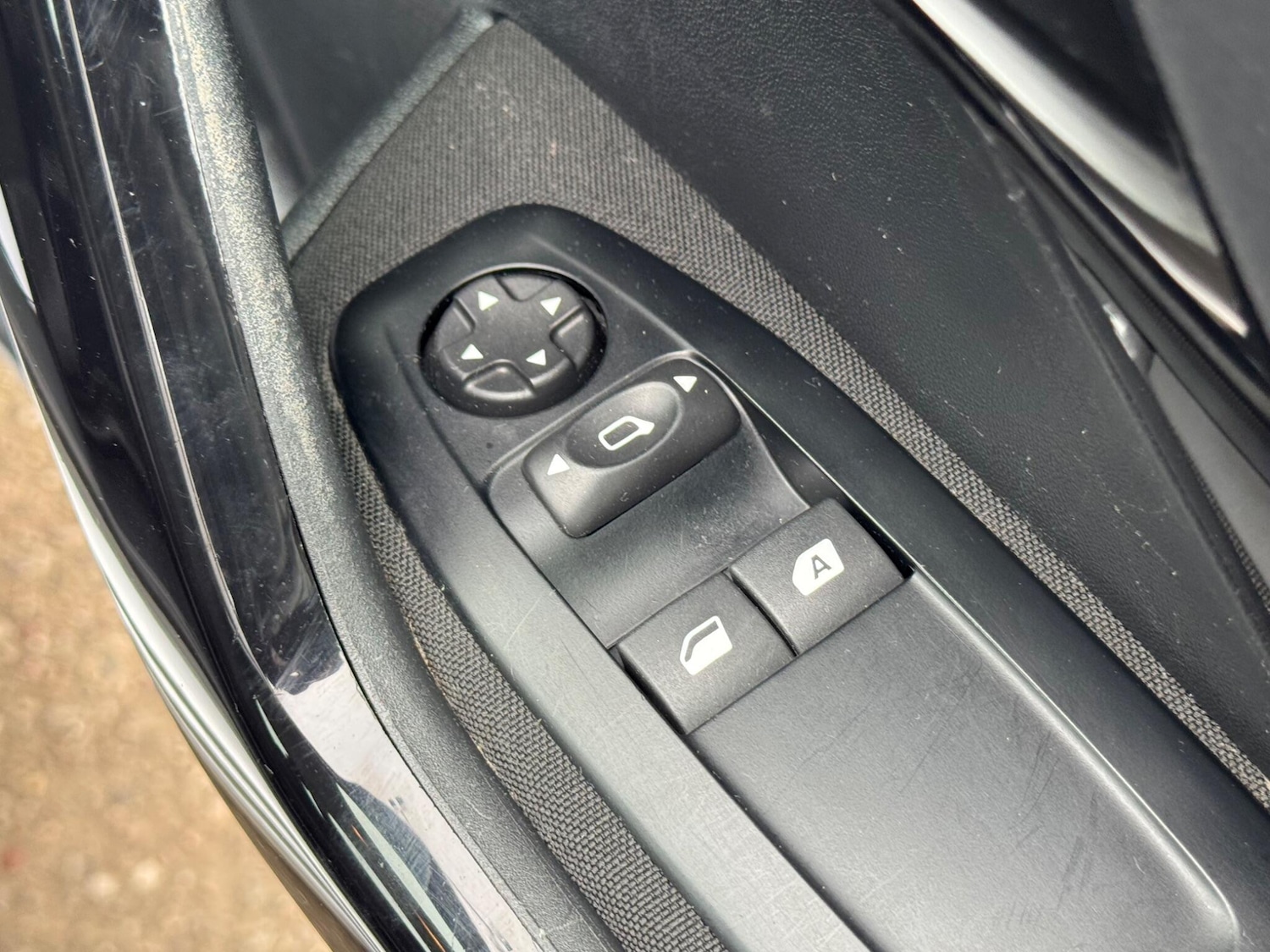 Used Peugeot 208 2016 for sale - 78062921: Photo 29