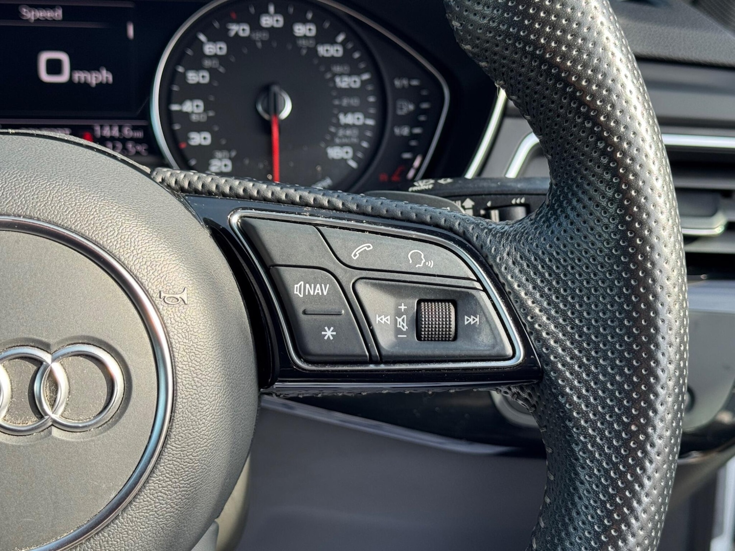 Used Audi A4 for sale - 77956987: Photo 17