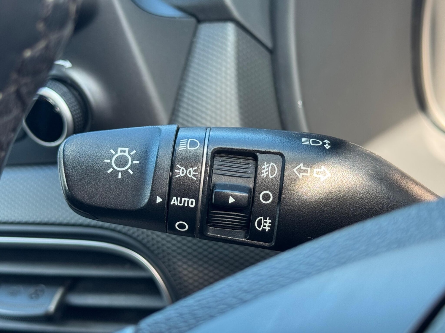 Used Hyundai KONA 2018 for sale - 78063041: Photo 24