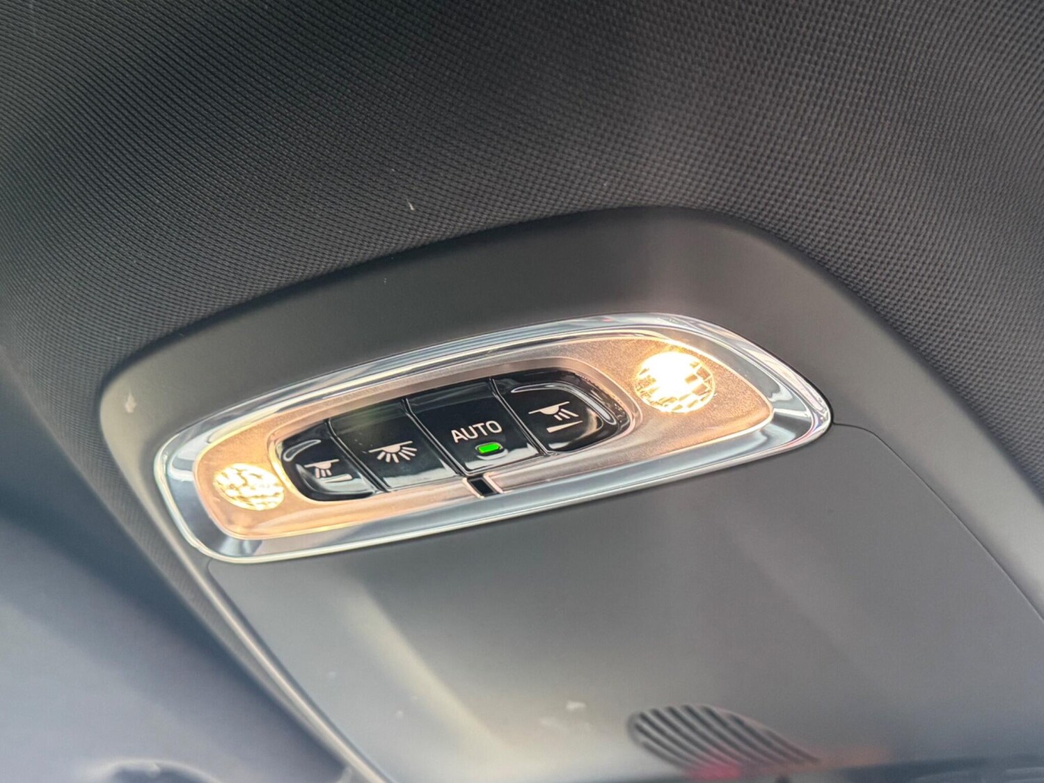 Used Volvo V60 2019 for sale - 78019656: Photo 33