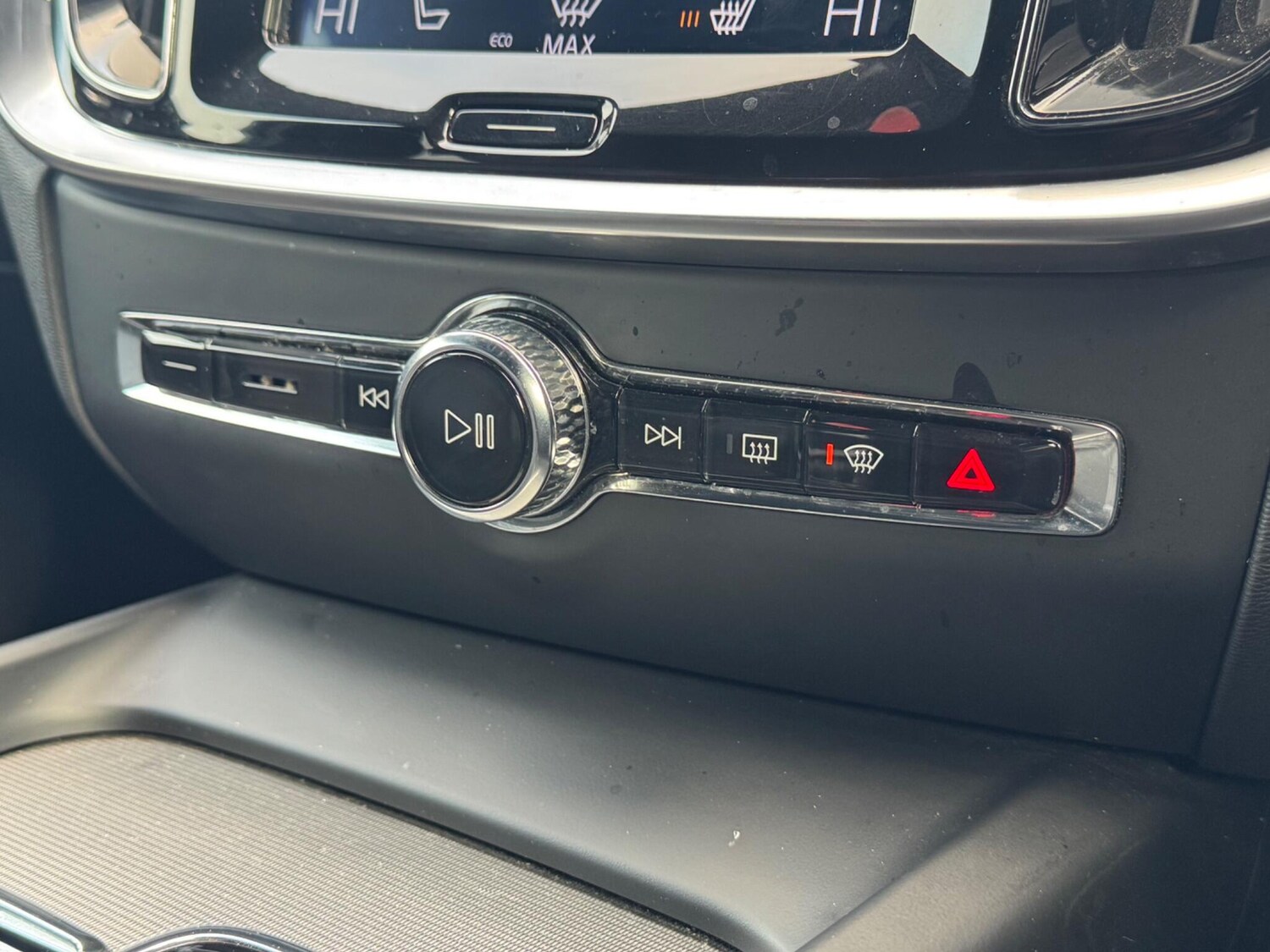 Used Volvo V60 2019 for sale - 78019656: Photo 35