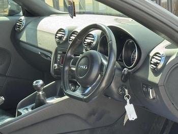 Used Audi TT 2010 for sale - 78306942: Photo