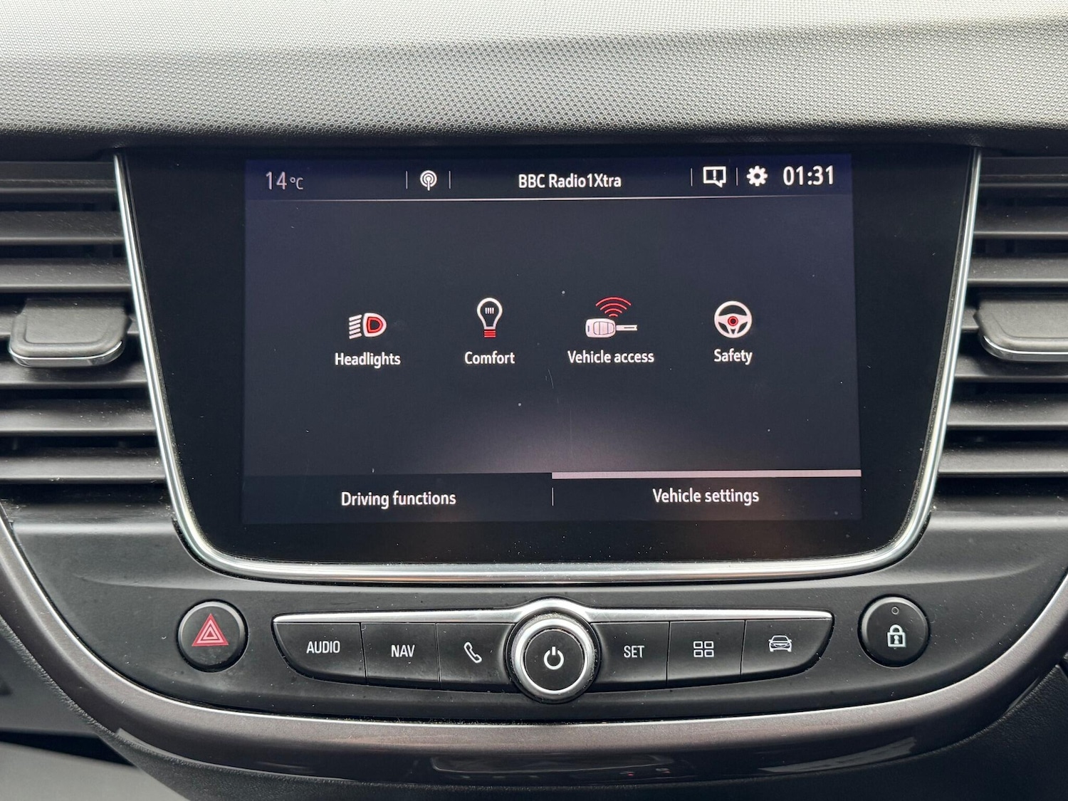 Used Vauxhall Crossland X for sale - 77958448: Photo 28