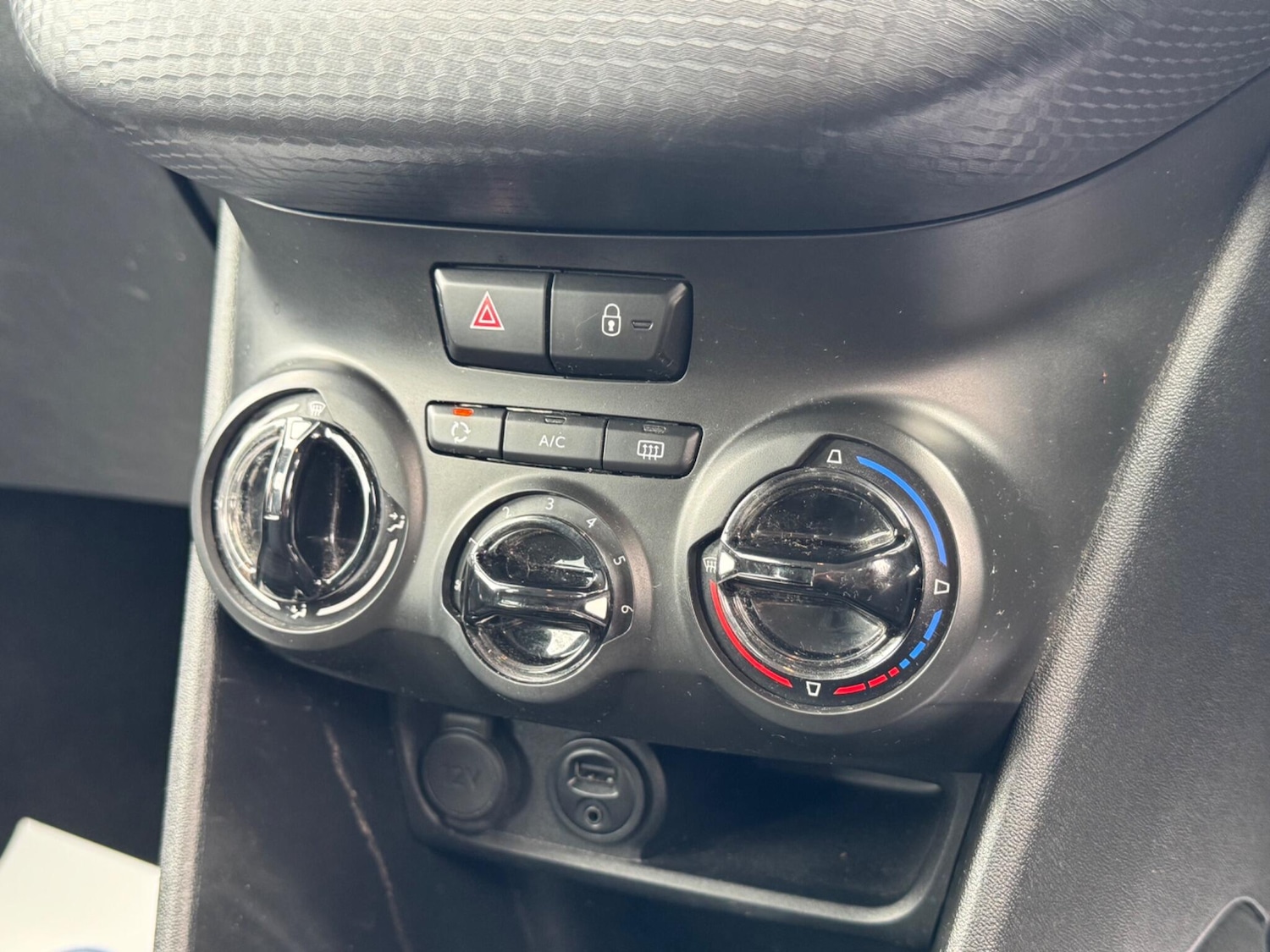 Used Peugeot 208 2016 for sale - 77994222: Photo 20