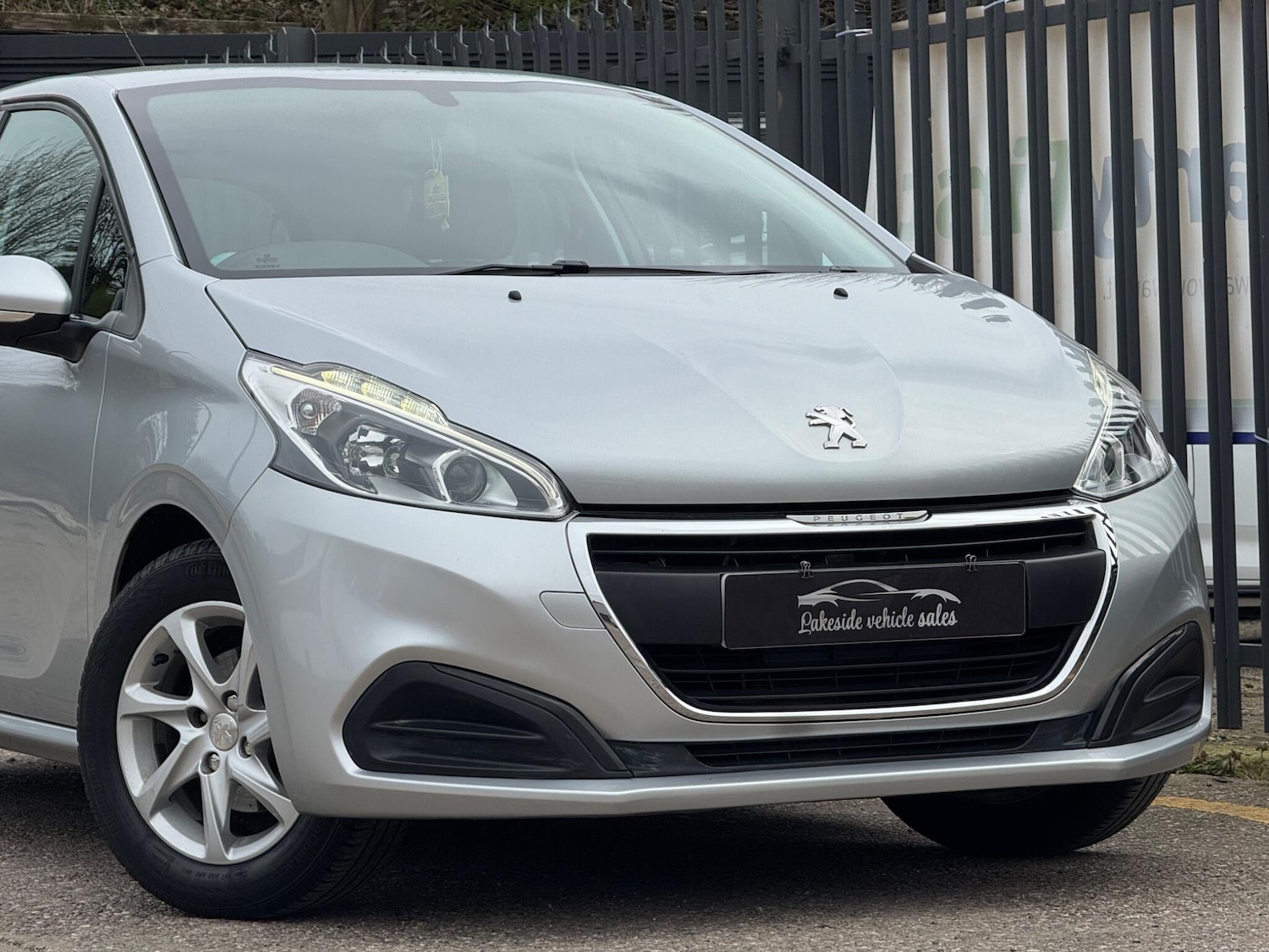 Used Peugeot 208 2016 for sale - 77994222: Photo 4