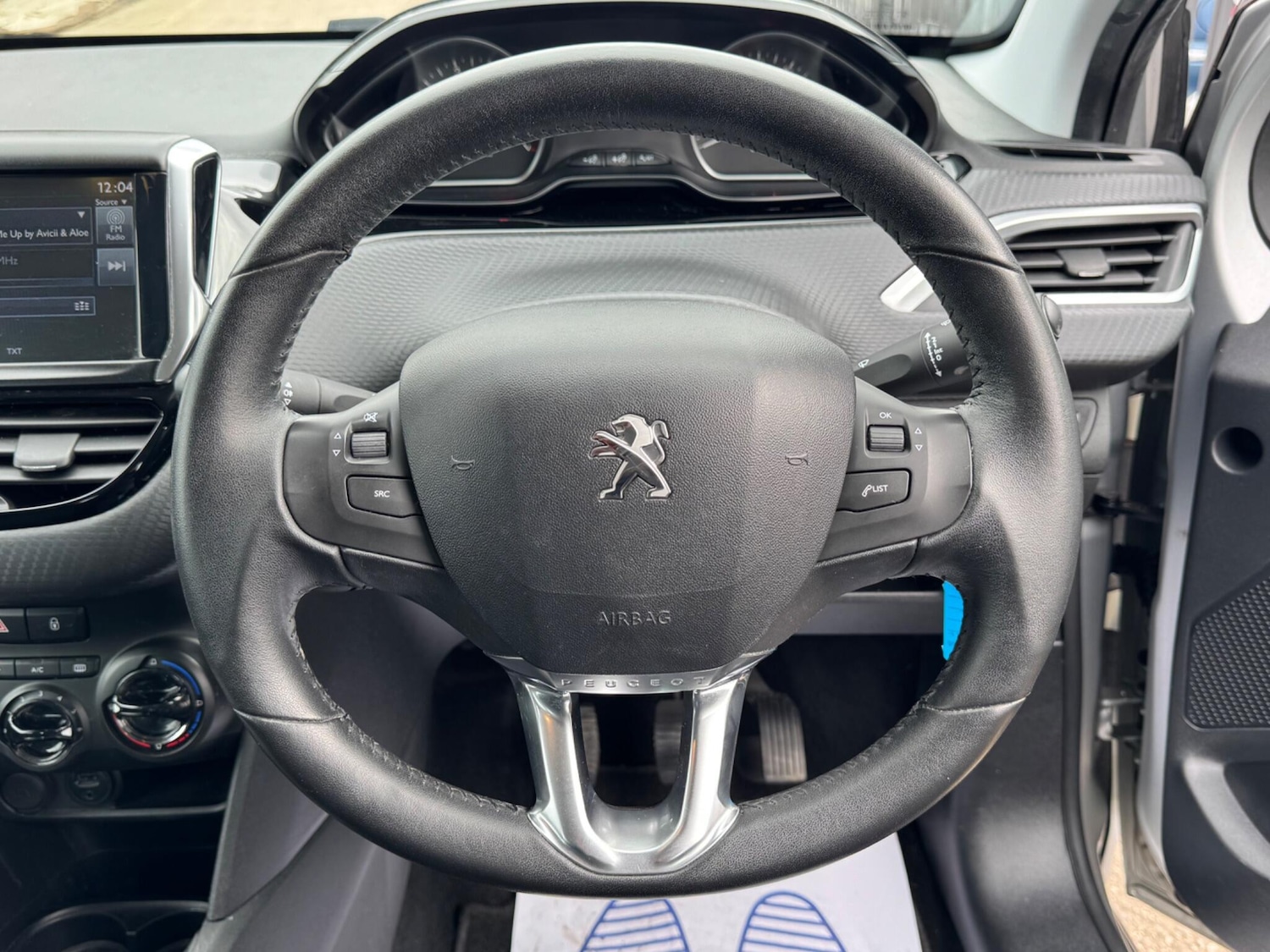 Used Peugeot 208 2016 for sale - 77994222: Photo 8