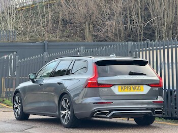 Used Volvo V60 2019 for sale - 77957533: Photo