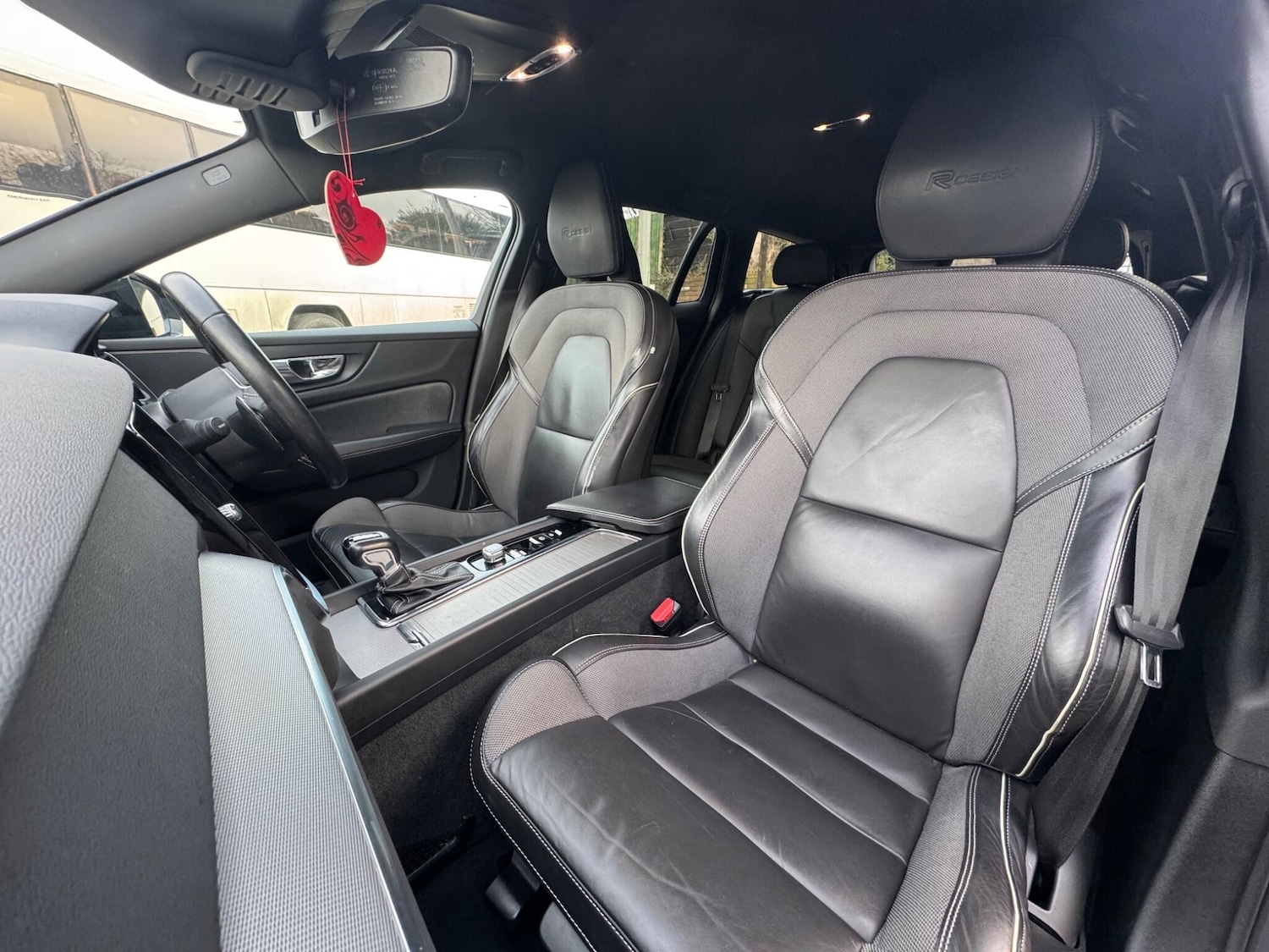 Used Volvo V60 for sale - 77957533: Photo 7