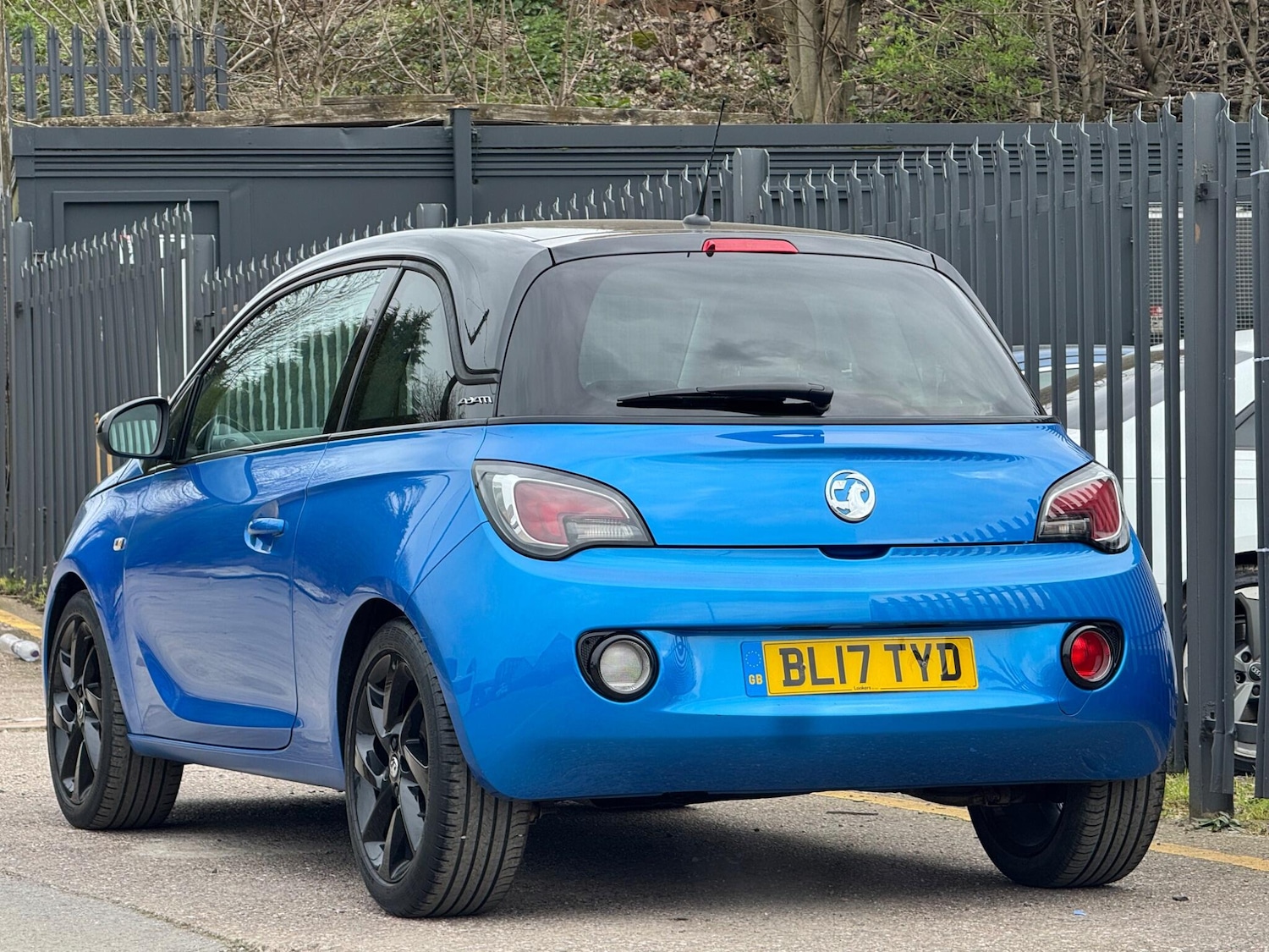 Used Vauxhall ADAM 2017 for sale - 78019376: Photo 5