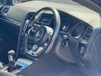 Used Volkswagen Golf 2016 for sale - 78601444: Photo