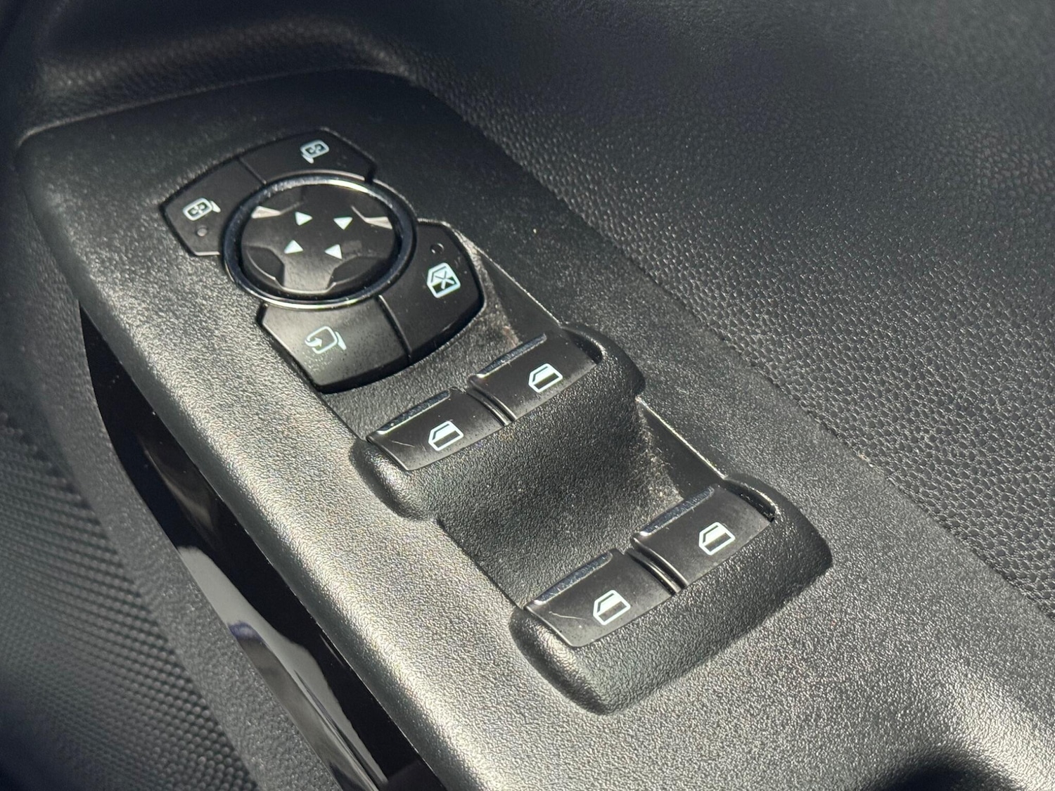 Used Ford Ecosport 2018 for sale - 78062935: Photo 32