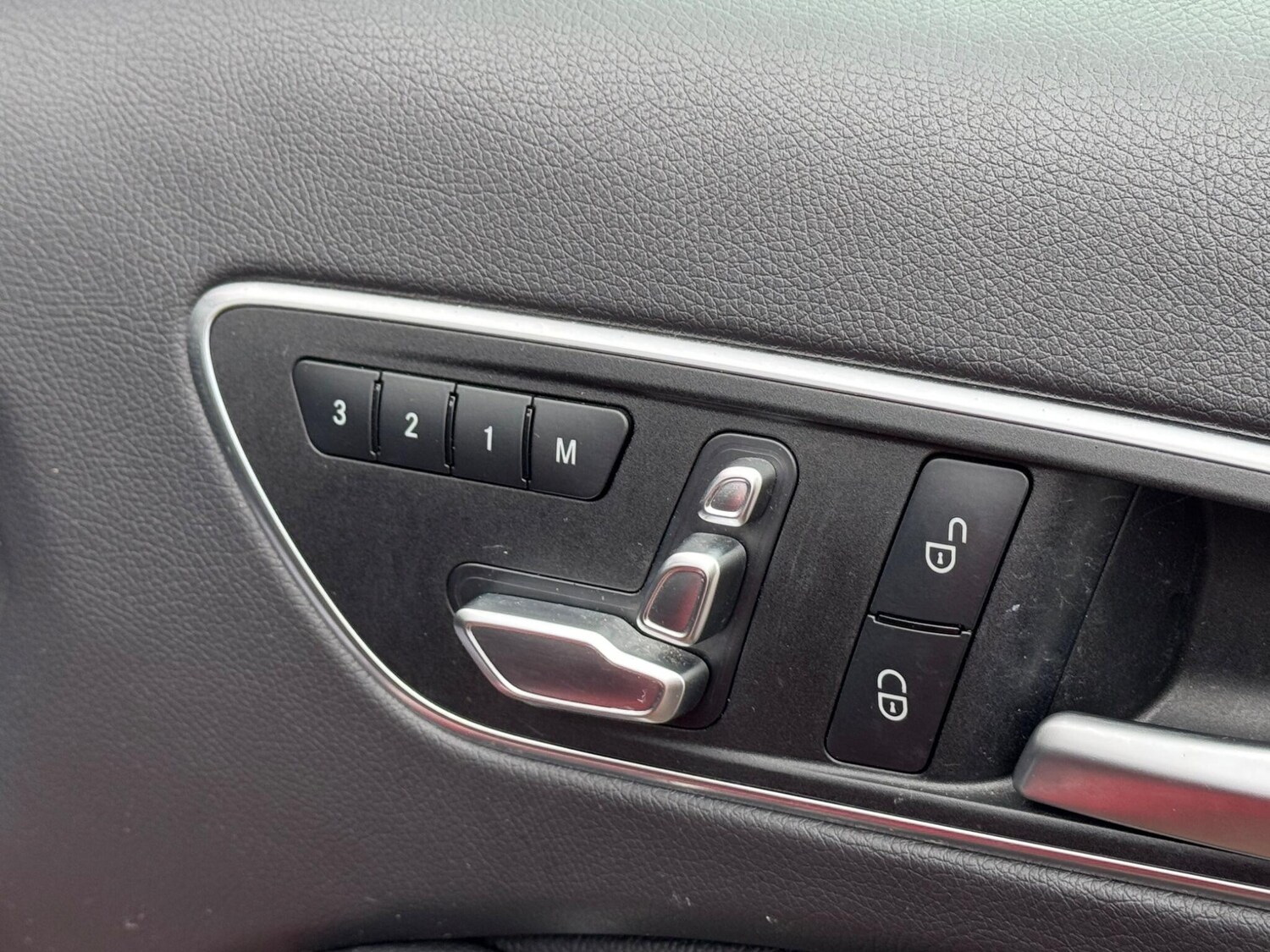 Used Mercedes-Benz A-Class 2018 for sale - 78019986: Photo 19