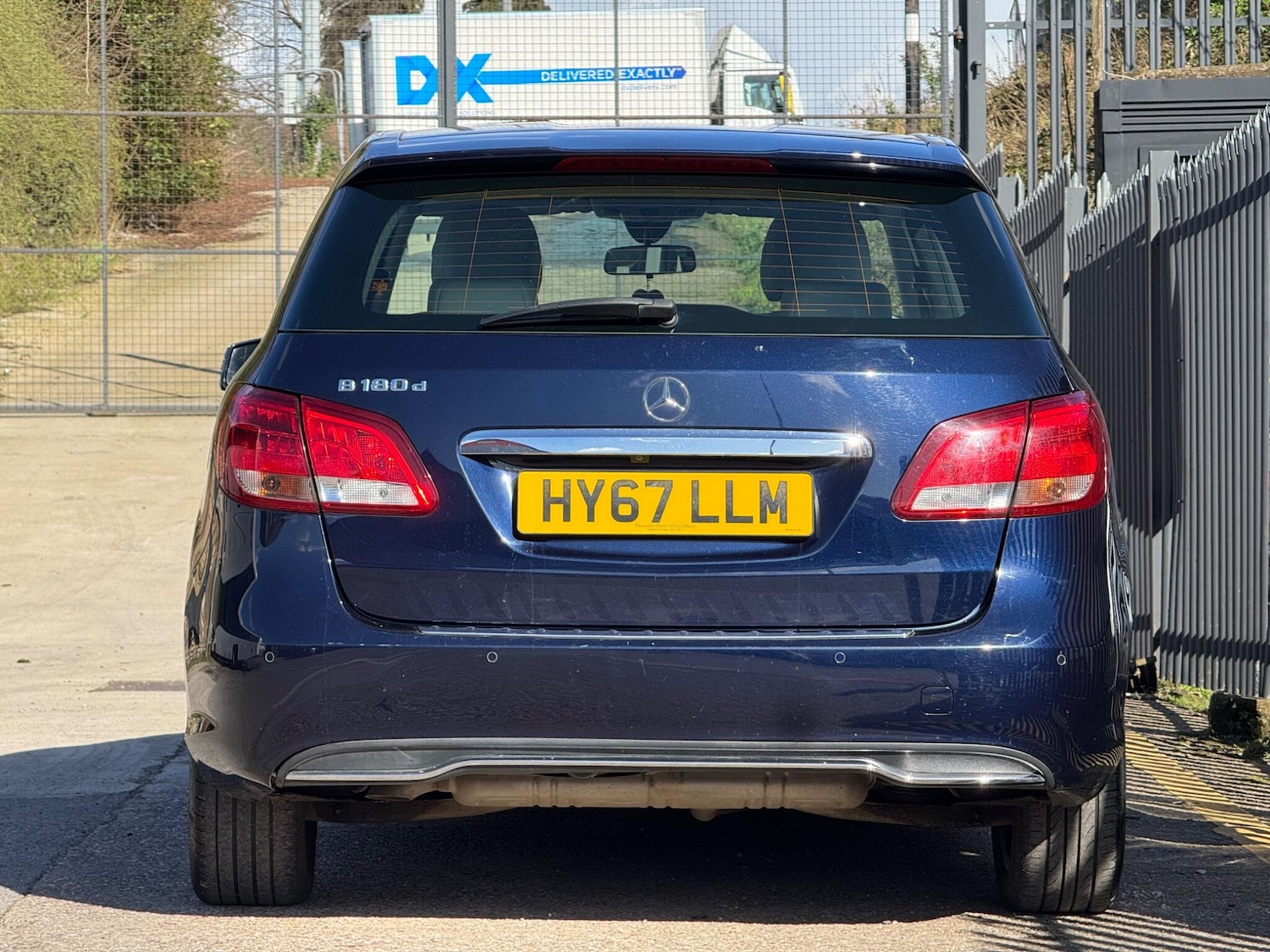 Used Mercedes-Benz B Class 2017 for sale - 78063044: Photo 3