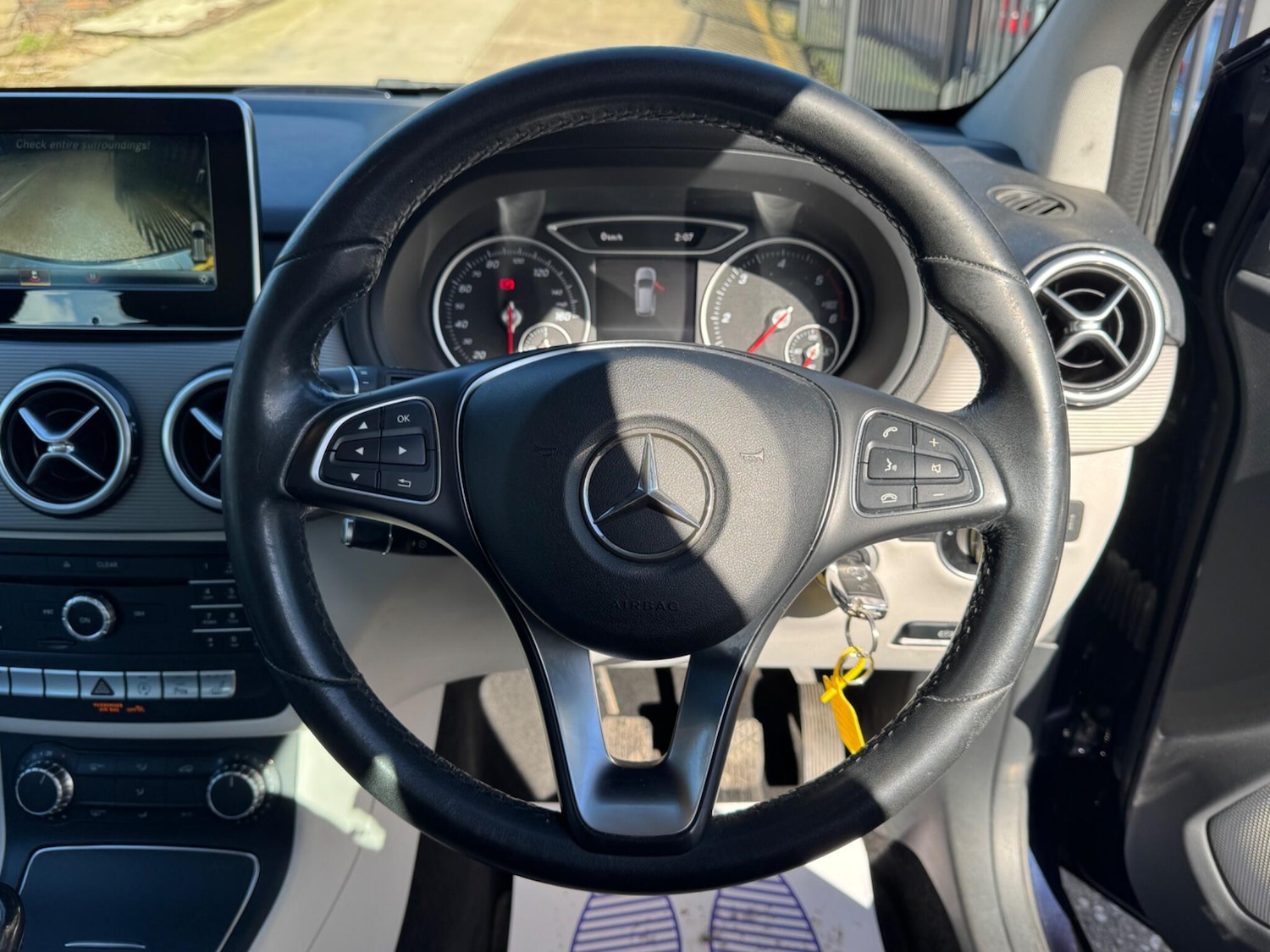 Used Mercedes-Benz B Class 2017 for sale - 78063044: Photo 7