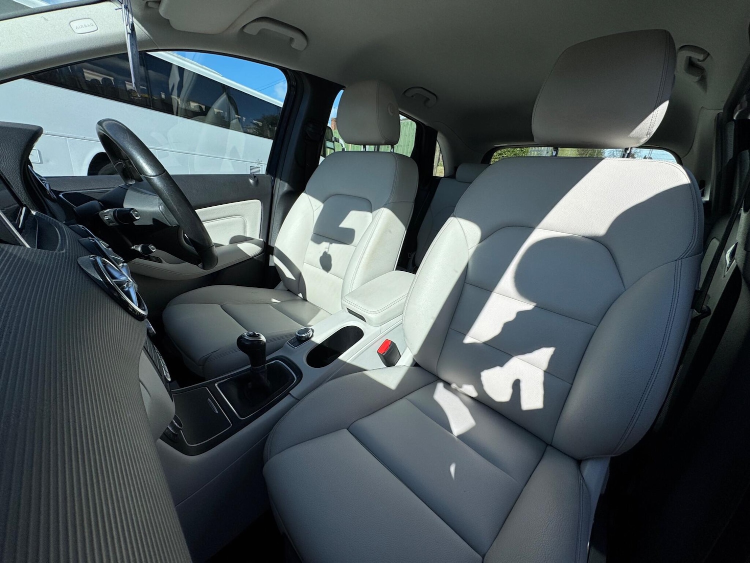 Used Mercedes-Benz B Class 2017 for sale - 78063044: Photo 8