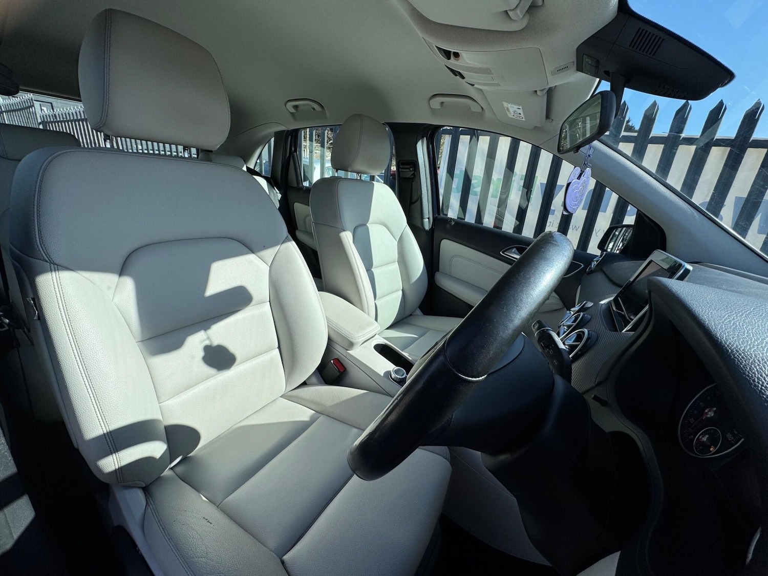 Used Mercedes-Benz B Class 2017 for sale - 78063044: Photo 9