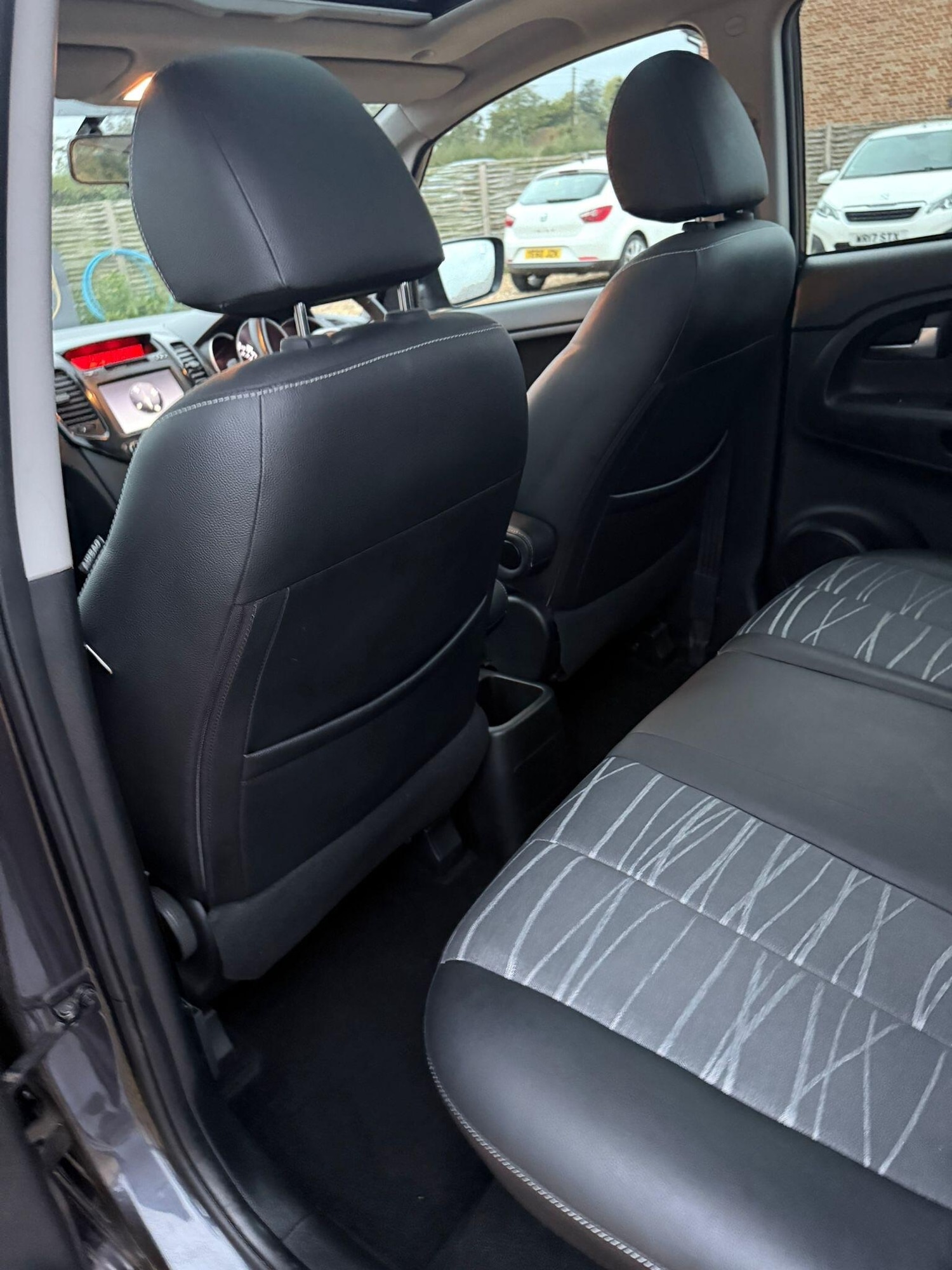 Used Kia Venga 2018 for sale - 76992874: Photo 33