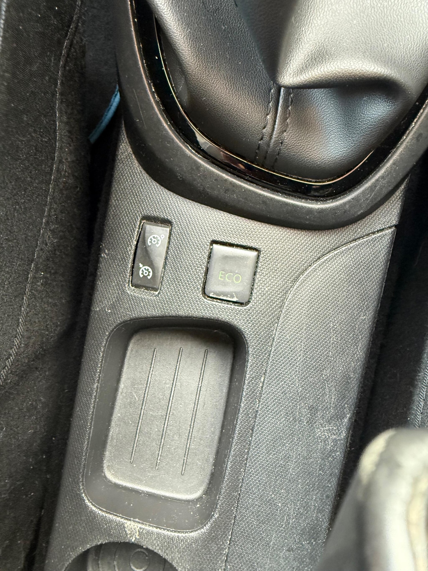 Used Renault Captur 2015 for sale - 76644630: Photo 33