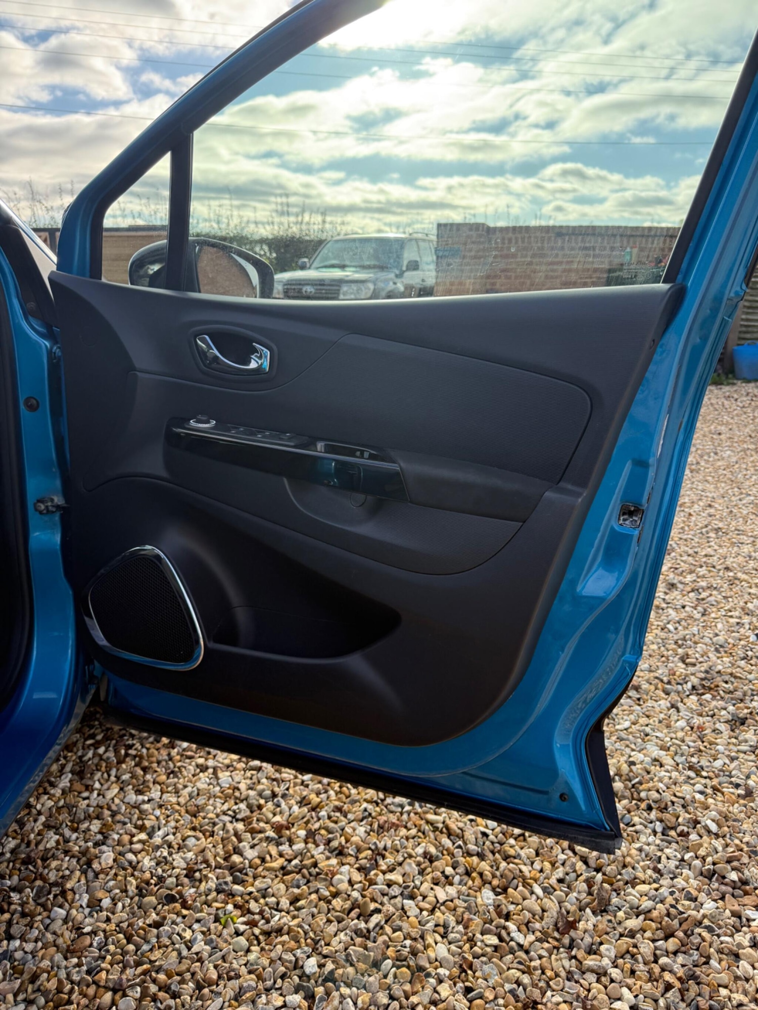 Used Renault Captur 2015 for sale - 76644630: Photo 36