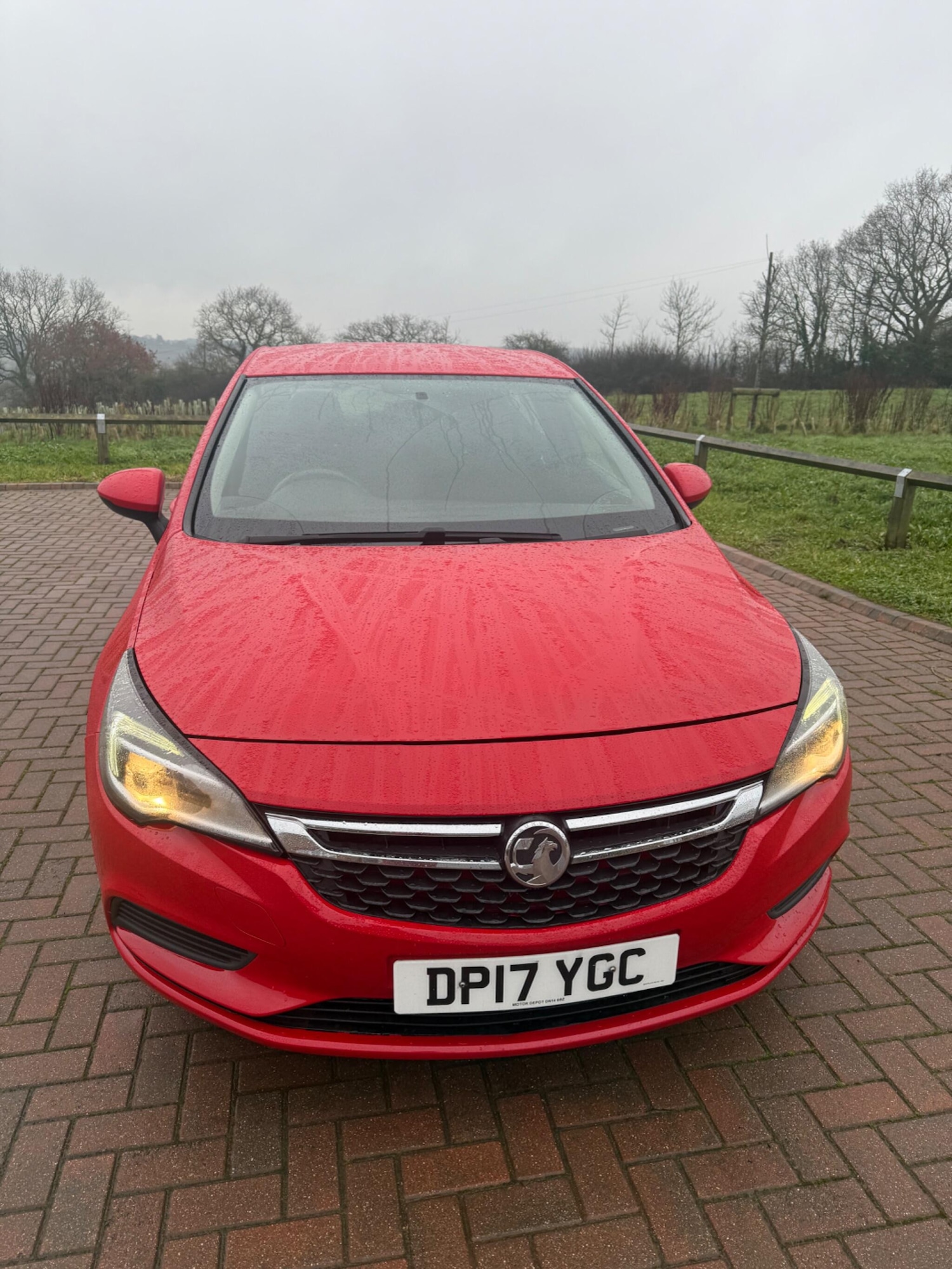 Used Vauxhall Astra for sale - 77484472: Photo 2