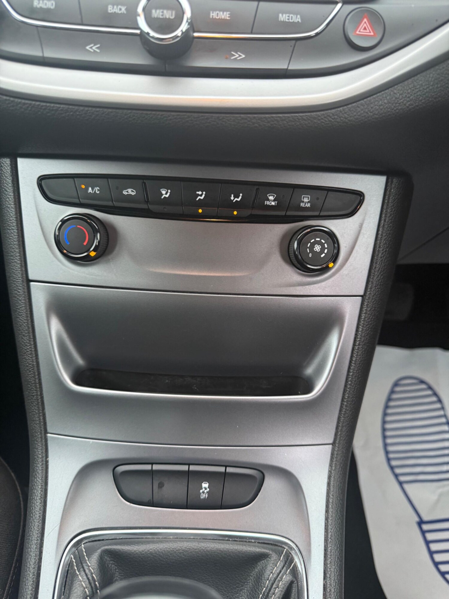 Used Vauxhall Astra for sale - 77484472: Photo 32