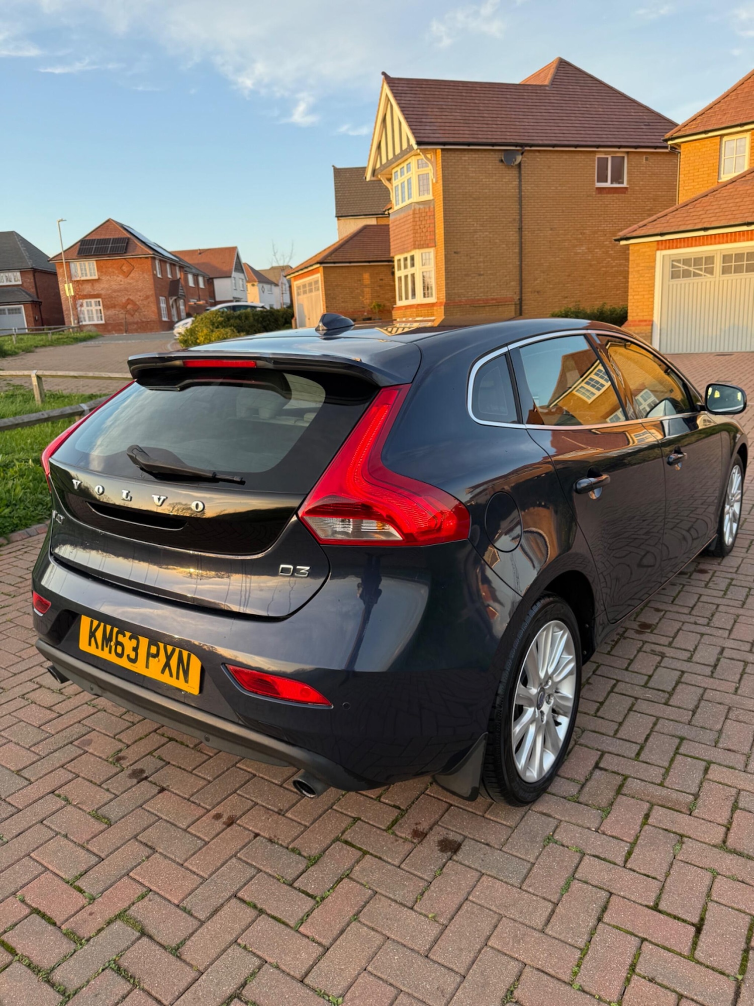 Used Volvo V40 2013 for sale - 76780735: Photo 14