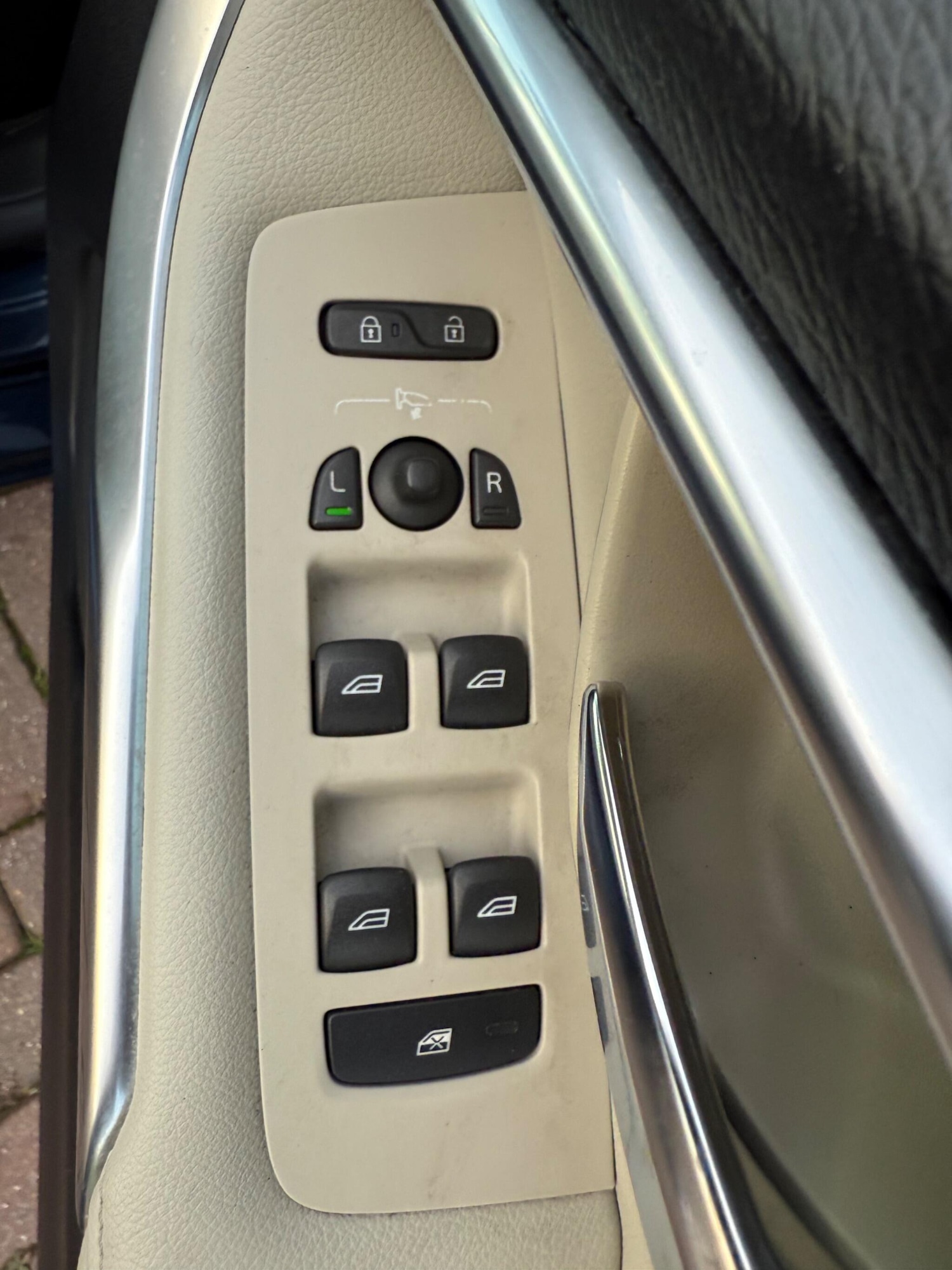 Used Volvo V40 2013 for sale - 76780735: Photo 26