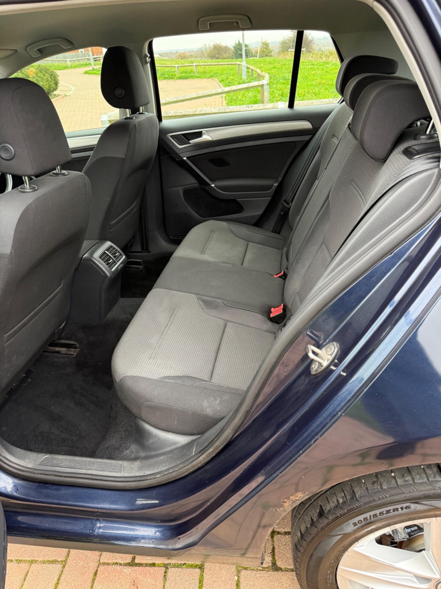 Used Volkswagen Golf 2015 for sale - 76522027: Photo 28