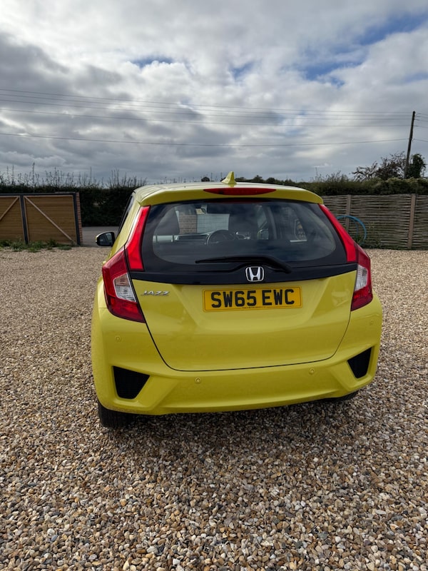 Used Honda Jazz 2015 for sale - 76306583: Photo 10