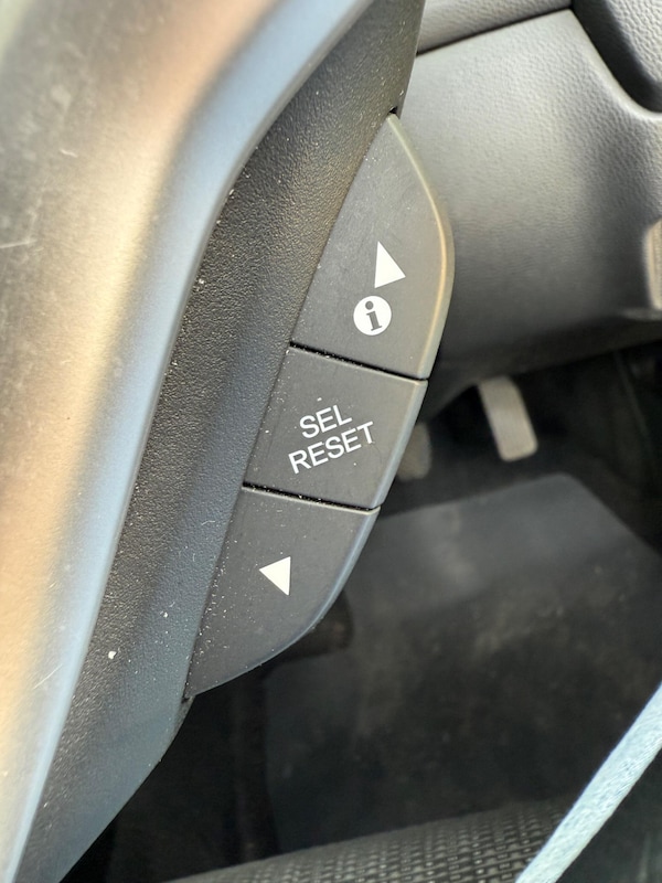 Used Honda Jazz 2015 for sale - 76306583: Photo 27