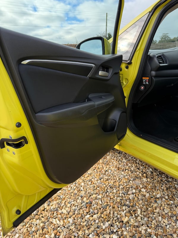Used Honda Jazz 2015 for sale - 76306583: Photo 59