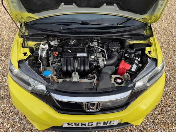 Used Honda Jazz 2015 for sale - 76306583: Photo 61