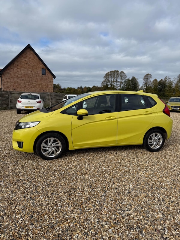 Used Honda Jazz 2015 for sale - 76306583: Photo 6