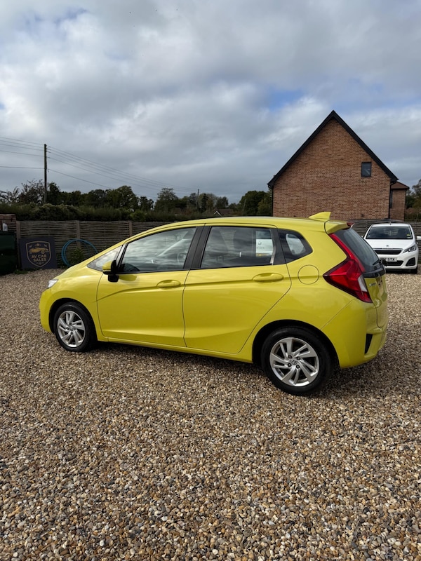 Used Honda Jazz 2015 for sale - 76306583: Photo 7
