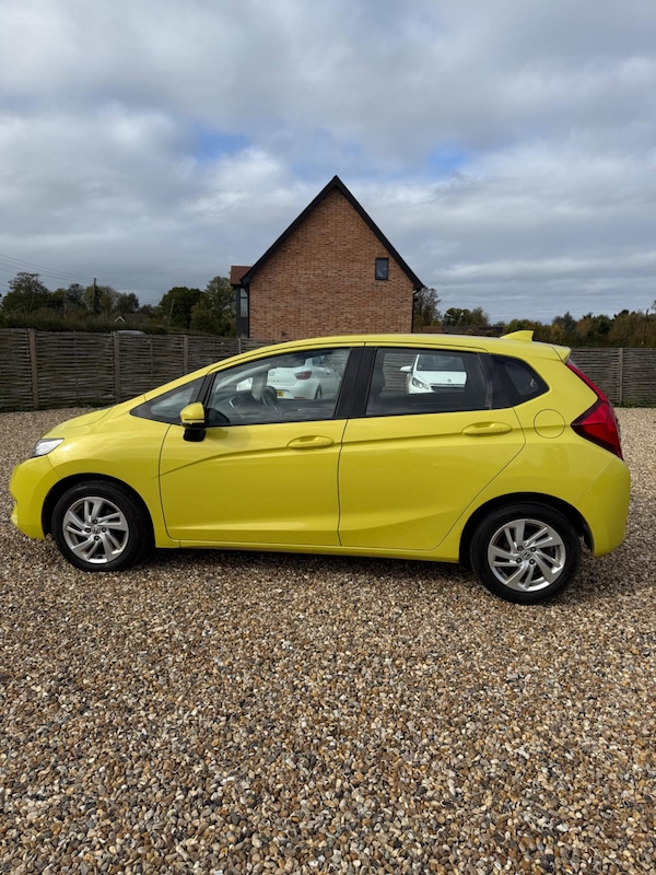 Used Honda Jazz 2015 for sale - 76306583: Photo 8
